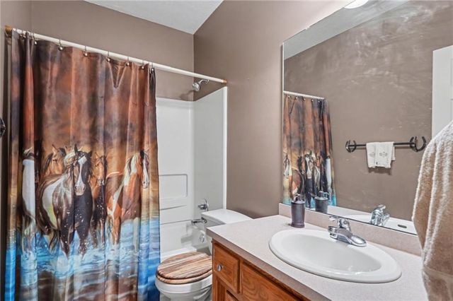 4182 Blackjack Oak Drive, Lawrence, KS 66047