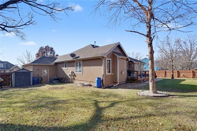4182 Blackjack Oak Drive, Lawrence, KS 66047