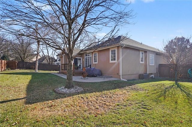 4182 Blackjack Oak Drive, Lawrence, KS 66047