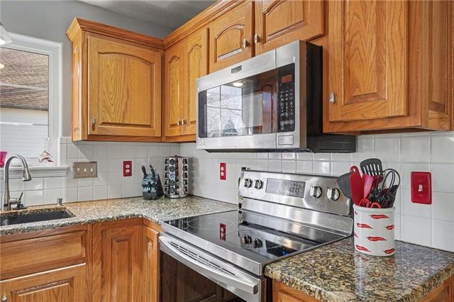 4182 Blackjack Oak Drive, Lawrence, KS 66047