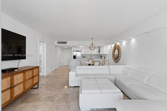 5701 Collins Ave 310, Miami Beach, FL 33140