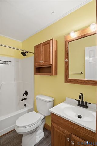 13700 Branders Bridge Rd, Chesterfield, VA 23831