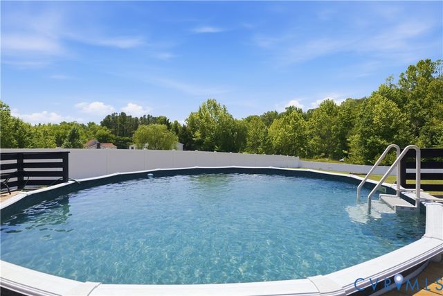 13700 Branders Bridge Rd, Chesterfield, VA 23831