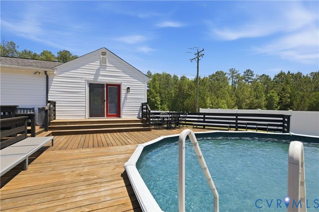 13700 Branders Bridge Rd, Chesterfield, VA 23831