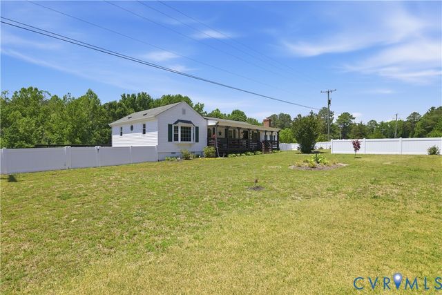 13700 Branders Bridge Rd, Chesterfield, VA 23831