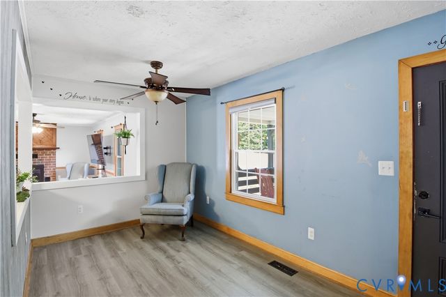 13700 Branders Bridge Rd, Chesterfield, VA 23831