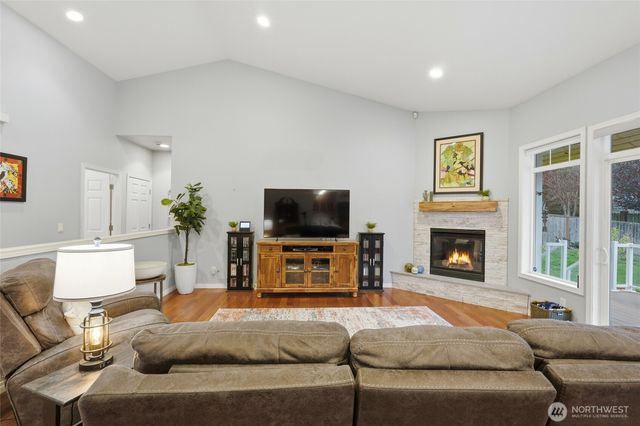 1067 Saint Moritz Court, Camano Island, WA 98282