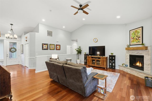 1067 Saint Moritz Court, Camano Island, WA 98282