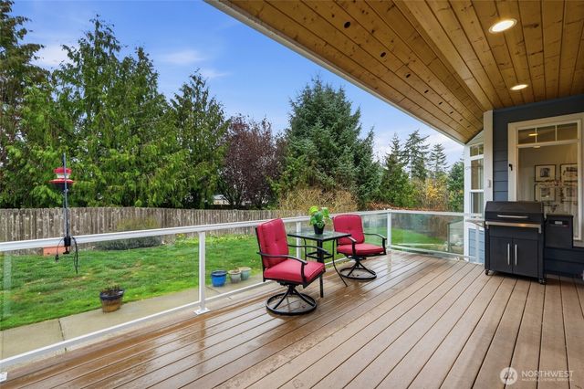 1067 Saint Moritz Court, Camano Island, WA 98282