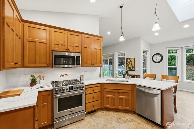 1067 Saint Moritz Court, Camano Island, WA 98282