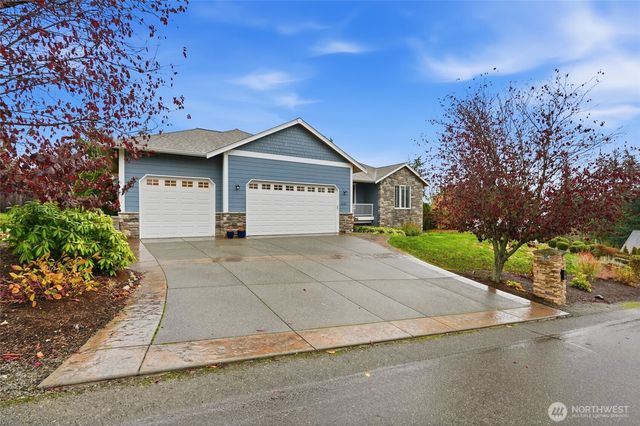 1067 Saint Moritz Court, Camano Island, WA 98282