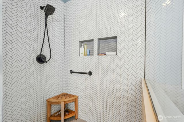 1067 Saint Moritz Court, Camano Island, WA 98282