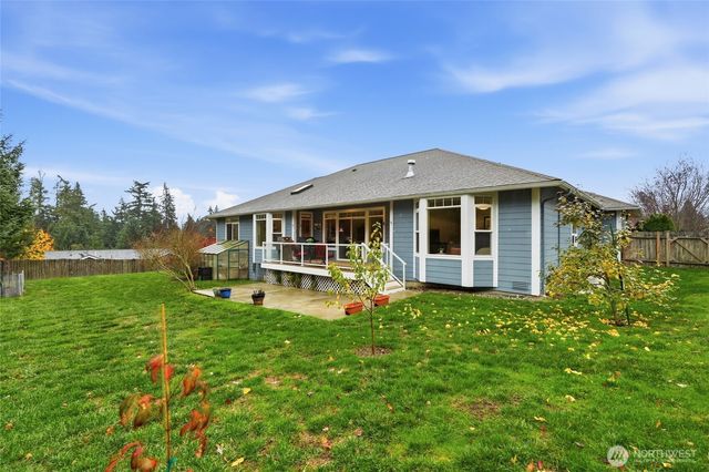 1067 Saint Moritz Court, Camano Island, WA 98282
