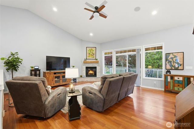 1067 Saint Moritz Court, Camano Island, WA 98282