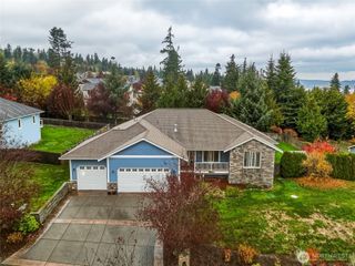 1067 Saint Moritz Court, Camano Island, WA 98282
