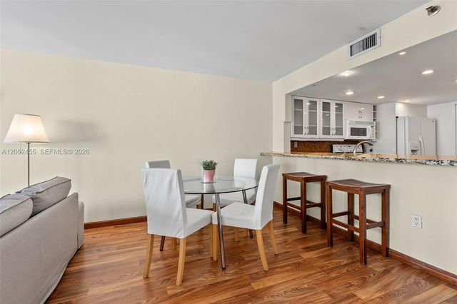 555 NE 15th St 14G, Miami, FL 33132