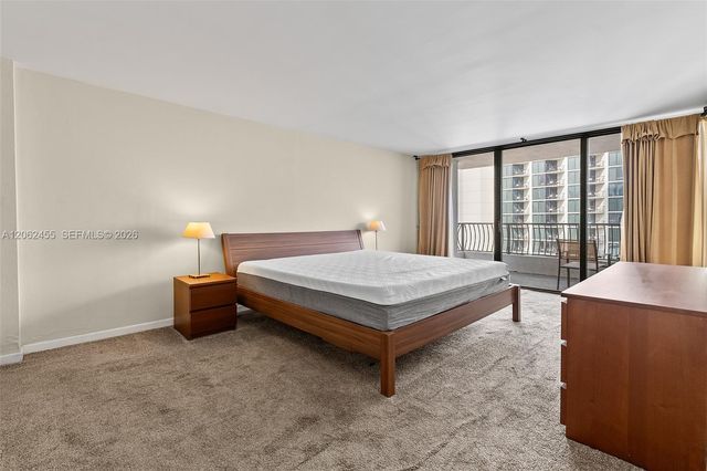 555 NE 15th St 14G, Miami, FL 33132