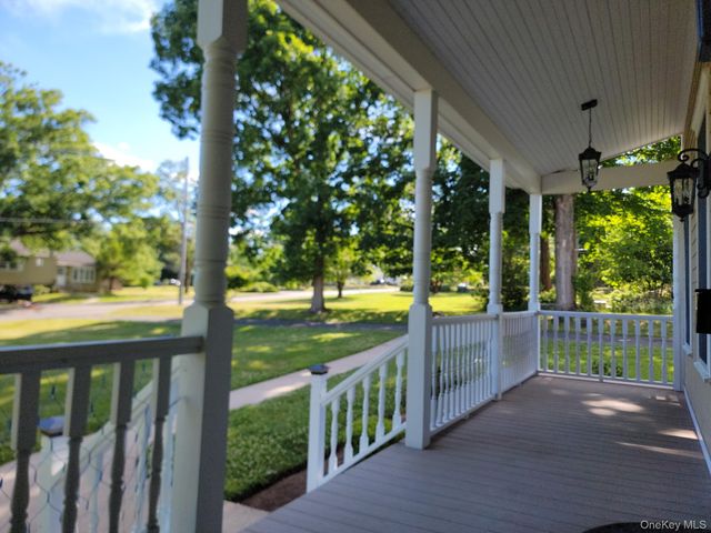 68 E Erie Street, Blauvelt, NY 10913