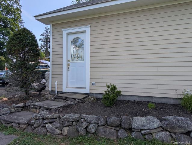 68 E Erie Street, Blauvelt, NY 10913