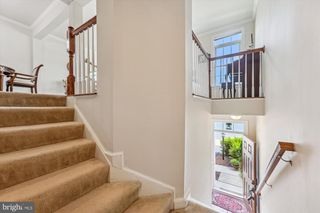 42621 OFFENHAM TER, Chantilly, VA 20152