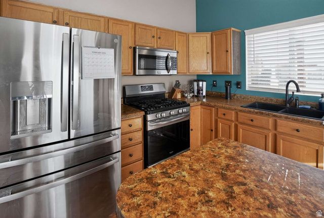 9091 S CRYSTAL VISTA LN, West Jordan, UT 84088