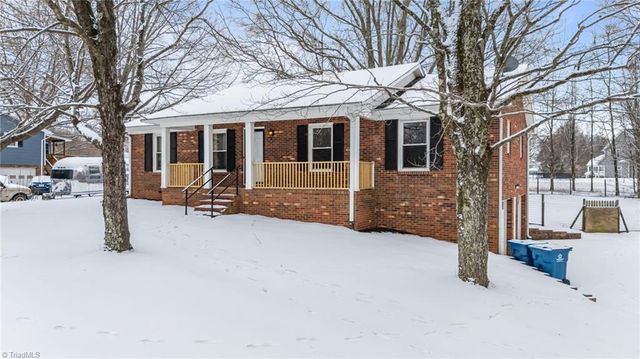 147 Renee Drive, Advance, NC 27006