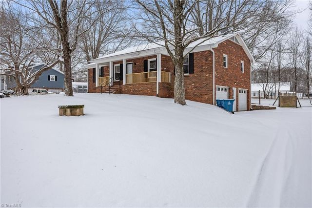 147 Renee Drive, Advance, NC 27006