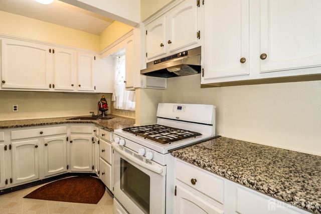 58 Jordan Road, Colonia, NJ 07067