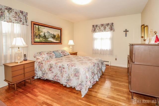 58 Jordan Road, Colonia, NJ 07067
