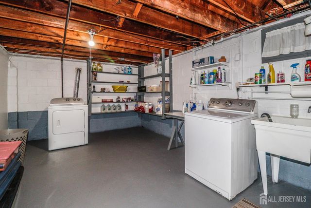 58 Jordan Road, Colonia, NJ 07067