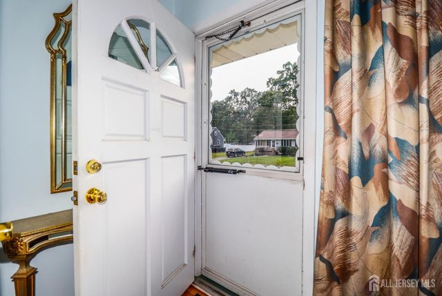 58 Jordan Road, Colonia, NJ 07067