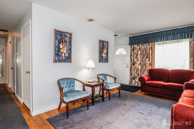 58 Jordan Road, Colonia, NJ 07067