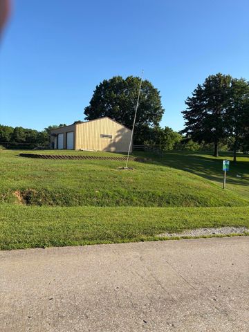 160 E Norwood Street, Norwood, MO 65717