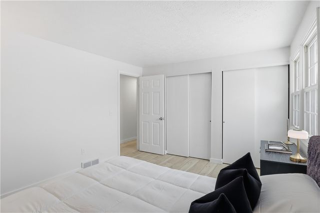 95 Spring Tree Lane, Greece, NY 14612