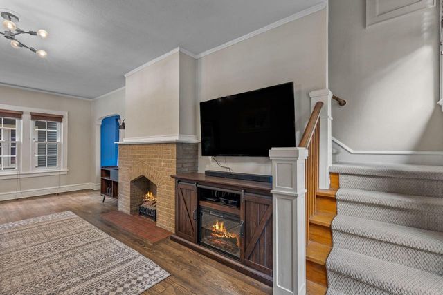 8358 Watertown Plank ROAD, Wauwatosa, WI 53213