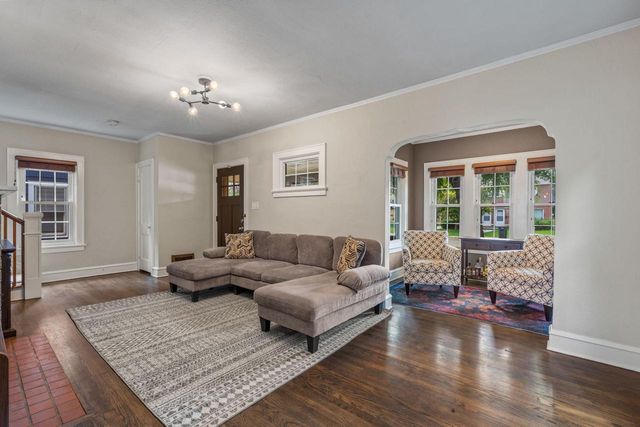 8358 Watertown Plank ROAD, Wauwatosa, WI 53213