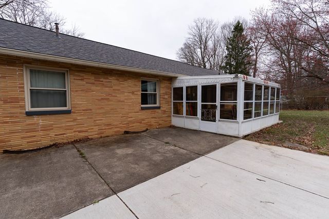 744 E Hanley, Mansfield, OH 44903