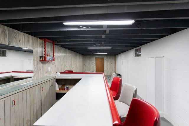 744 E Hanley, Mansfield, OH 44903