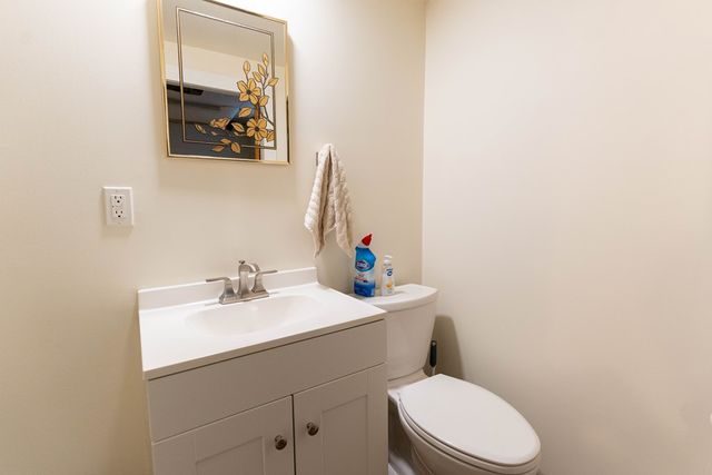 744 E Hanley, Mansfield, OH 44903