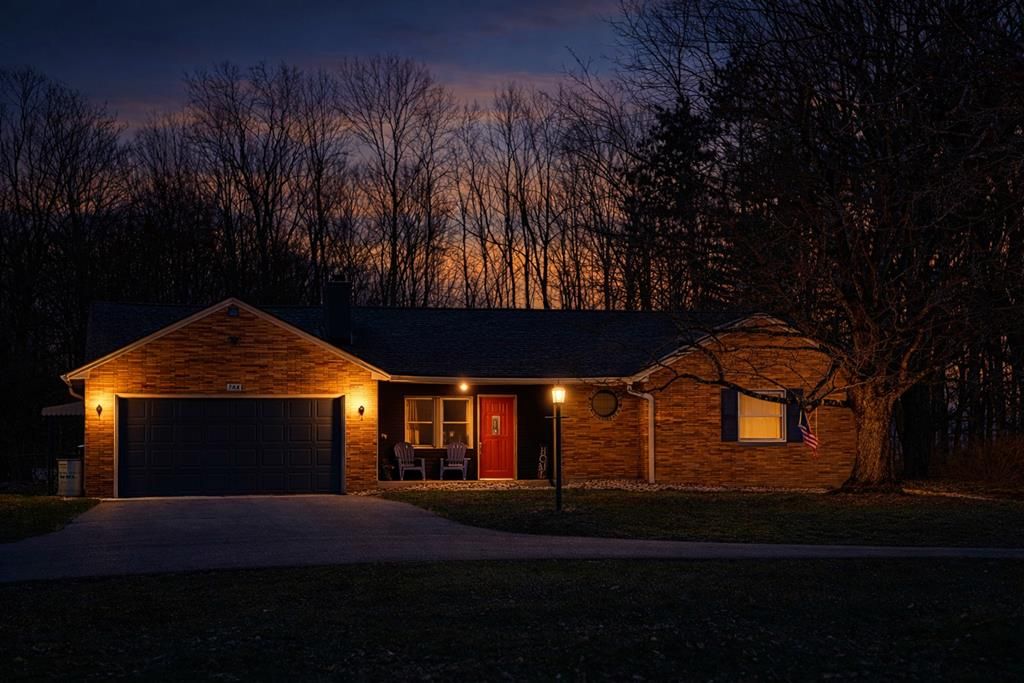 744 E Hanley, Mansfield, OH 44903