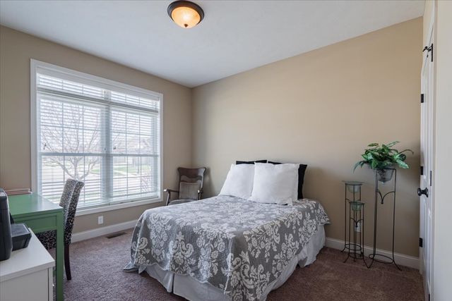 2020 Escalade Road, Bloomington, IL 61705