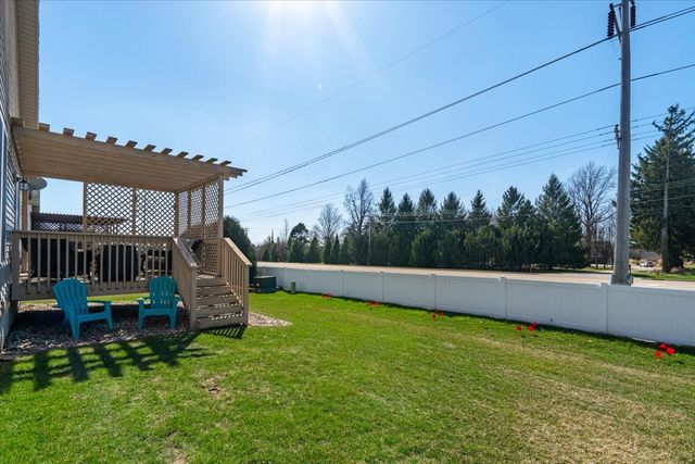 2020 Escalade Road, Bloomington, IL 61705