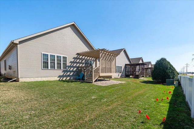 2020 Escalade Road, Bloomington, IL 61705