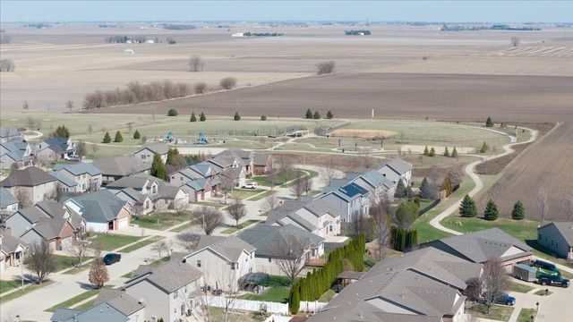 2020 Escalade Road, Bloomington, IL 61705