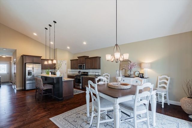 2020 Escalade Road, Bloomington, IL 61705