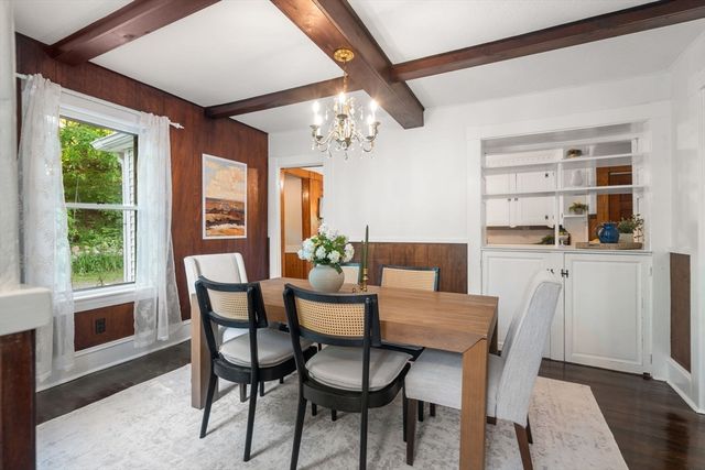 25 Park Street, Southborough, MA 01772
