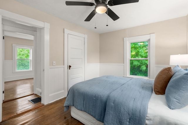25 Park Street, Southborough, MA 01772