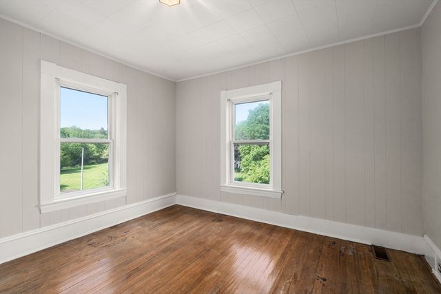 25 Park Street, Southborough, MA 01772