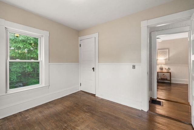 25 Park Street, Southborough, MA 01772