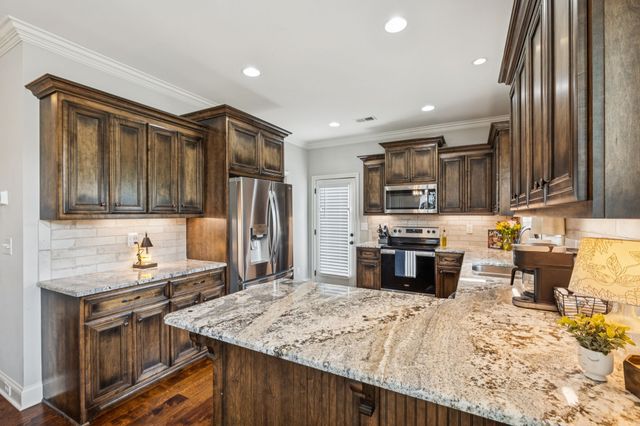 5016 Southfork Blvd, Old Hickory, TN 37138